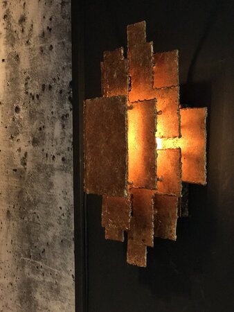 Beluga -  Wandlamp metaal met rechthoekige vlakken/ Brons